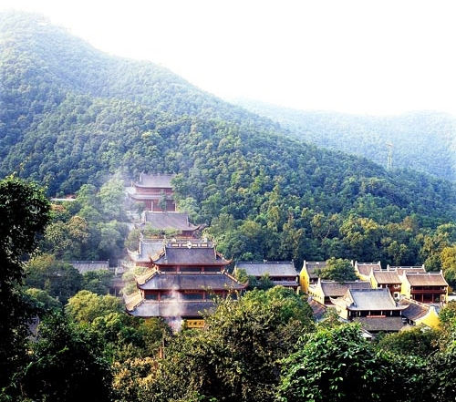 Lingyin Temple 